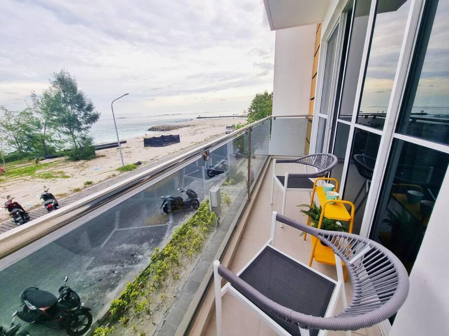 Astria Homes- Your Seaside Home Хулхумале Екстериор снимка