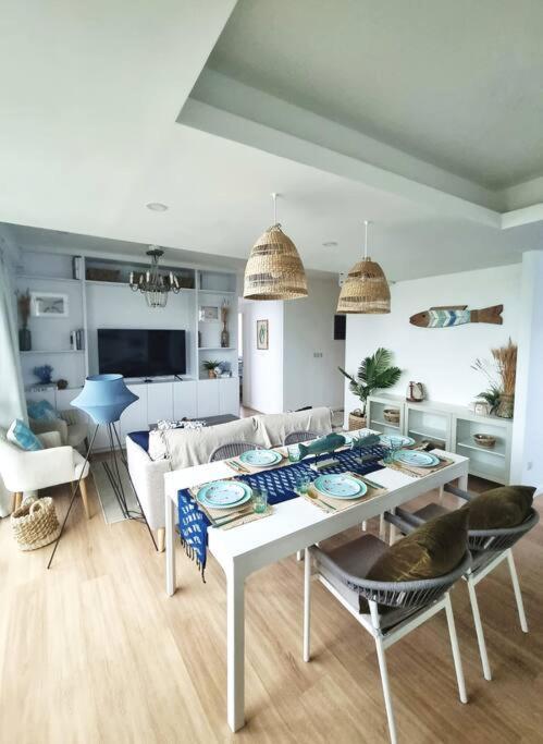Astria Homes- Your Seaside Home Хулхумале Екстериор снимка